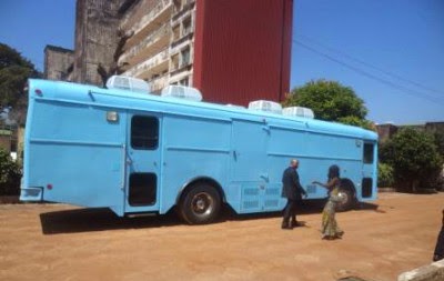 photo du bus plasmaphérèse du CNTS au Guinée