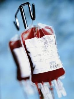 photo d'un concentrÃ© de globules rouges en cours de transfusion