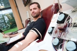 photo d'un donneur de sang lors d'un don de sang